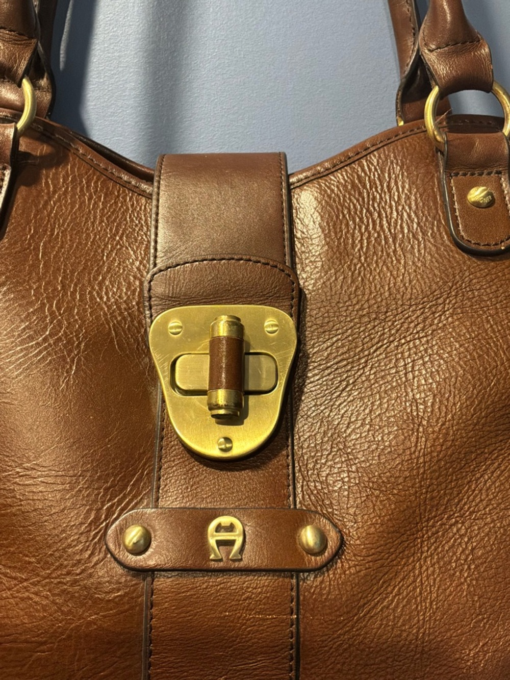 Etienne Aigner Vintage ‘90s Brown Leather Shoulder Tote - Picture 3 of 7